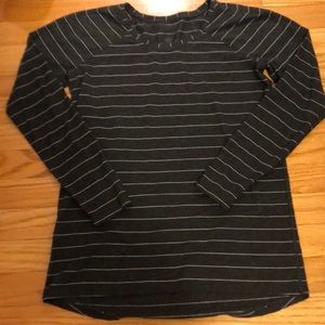 LULULEMON - Long sleeve Gray/Pinstriped T-Shirt